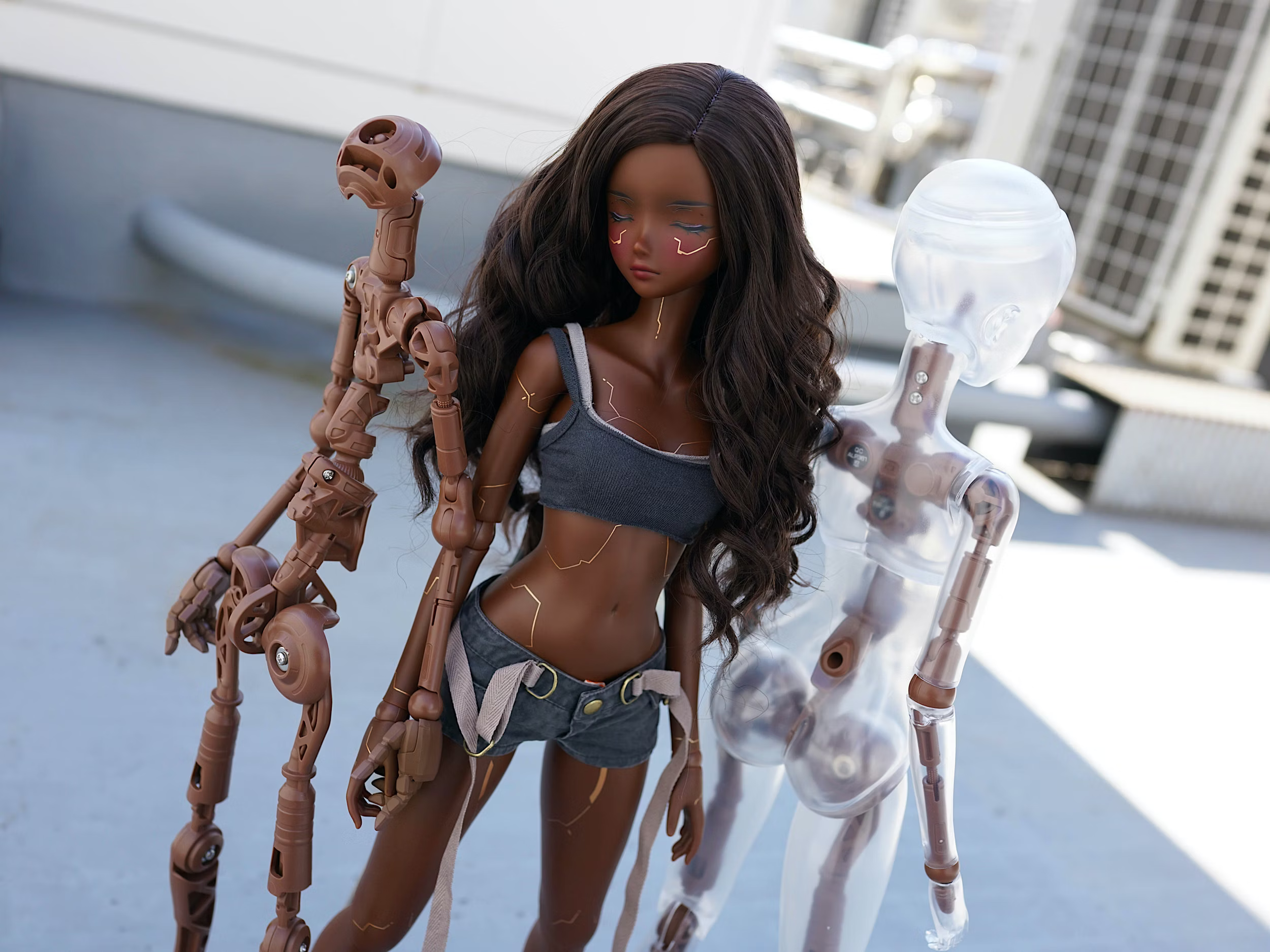 A Smartdoll and its internal skeleton.  Image from the official website.